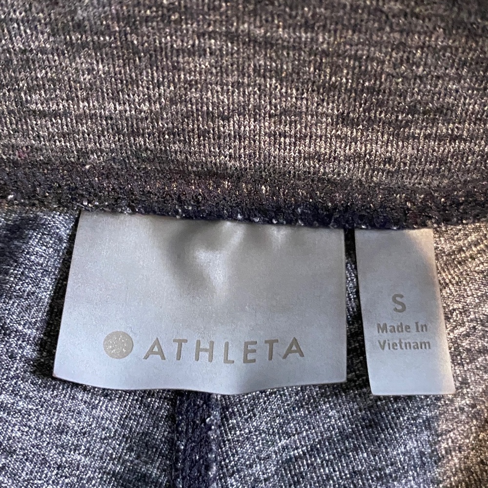 Athleta Gray Front and Back Pocket Straight Leg work-out Pants - Picture 5 of 6